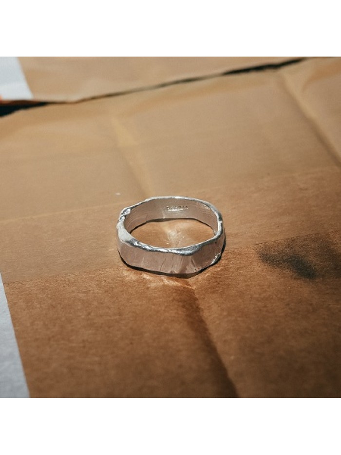 NA141 THRICE RING NA141 THRICE RING