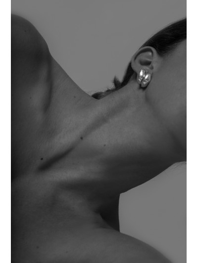 NA058 SMALL HALF HOOP EARRINGS