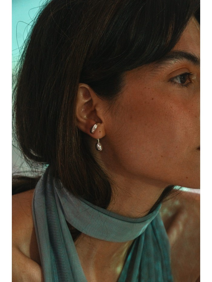 NA256 Dainty Earrings 37.50€ – 75.00€Price range: 37.50€ through 75.00€ NA256 Dainty Earrings 37.50€ – 75.00€Price range: 37.50€ through 75.00€