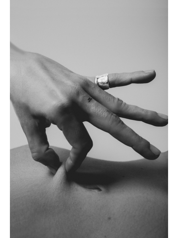 NA010 STUCK PINKY RING NA010 STUCK PINKY RING